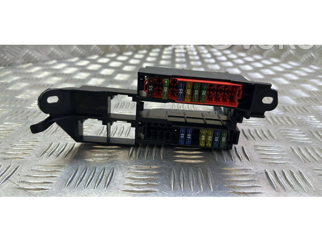   Pojistková skříňka 4L0971845A   Audi Q7 4L 2014