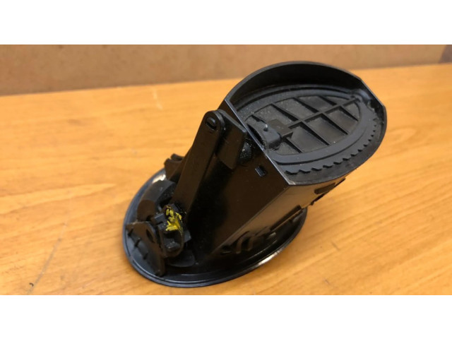 Боковая воздушная решётка