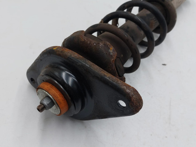 Задний амортизатор с пружиной      