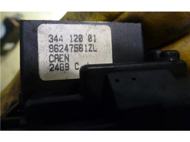 Переключатель дворников 96247561ZL Citroen Xsara