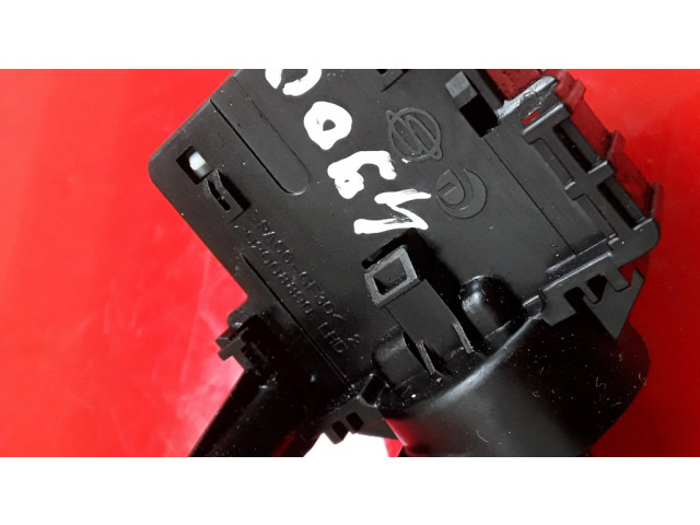 Ручка стеклоочистителей