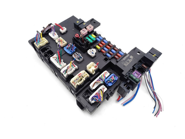 Блок предохранителей 8637B680 Mitsubishi Outlander