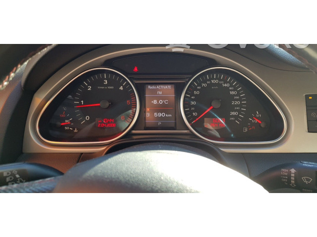 Přístrojová deska Audi Q7 4L 2008 4L0920931E