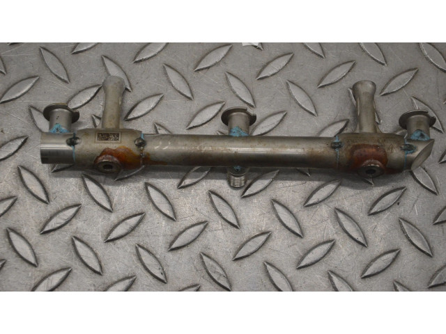 Vstřikovací lišta 9A211040301 Porsche 911 991 MDC.HA