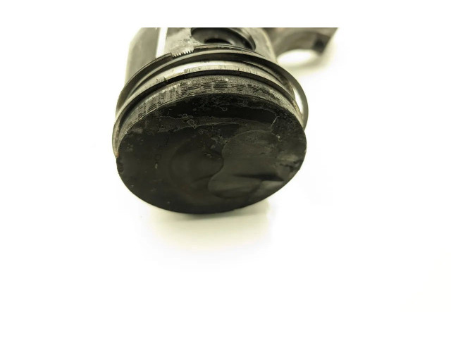 Píst G8T716   Renault Espace III    G8T716 