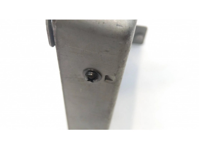 Řídící jednotka Z5B518881C, E2T86886M3 Mazda 323 1994