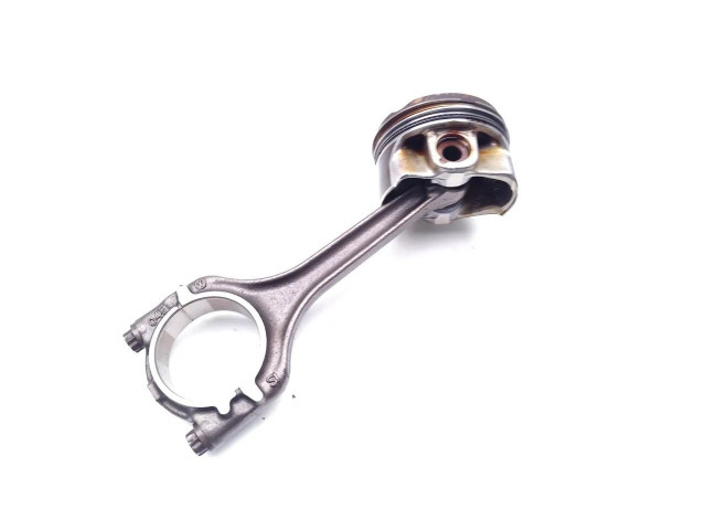  Поршень с шатуном CJZC CJZC  Skoda Fabia Mk3 (NJ)  