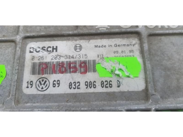 Блок управления двигателем Блок управления 0261203314, 032906026D   Volkswagen Golf III