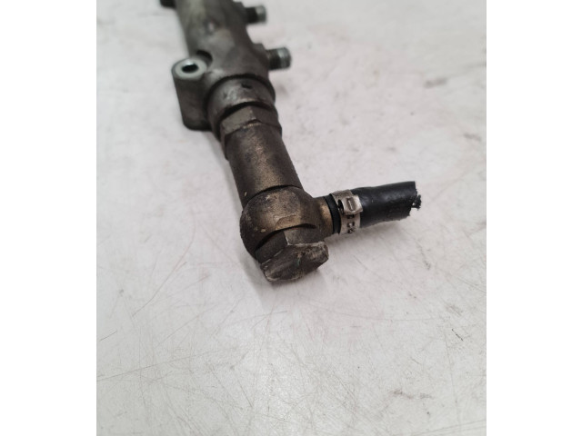 Топливная рампа 0445215010   Volvo V70  