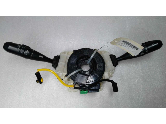 Мултифункционный включатель управления / ручка