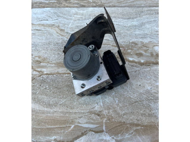 Блок АБС 6700352860, 2265106539 Maserati Levante 2017 - года