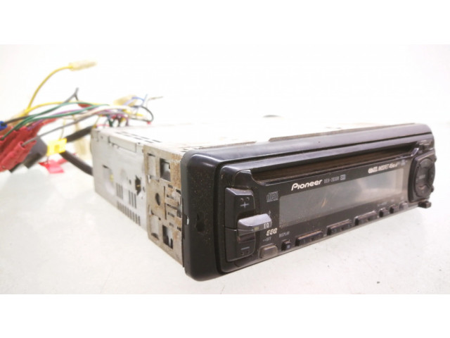 Радио/ проигрыватель CD/DVD / навигация