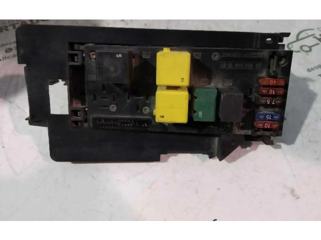   Pojistková skříňka 0025451901   Mercedes-Benz C W202 