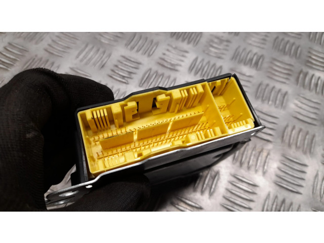 Блок подушек безопасности A1669001609   Mercedes-Benz GL X166