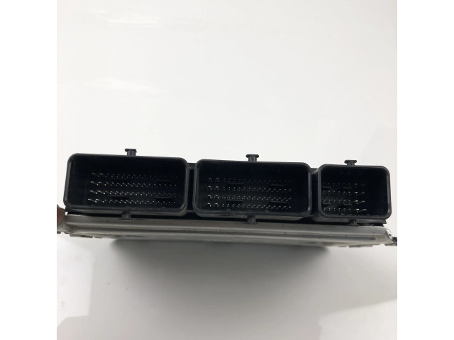 Блок управления двигателя 237105098S Dacia Duster