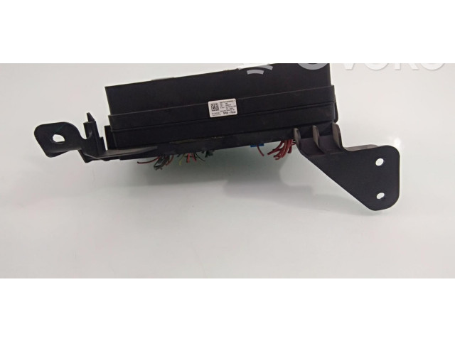 Блок предохранителей A1645400272   Mercedes-Benz ML W164    