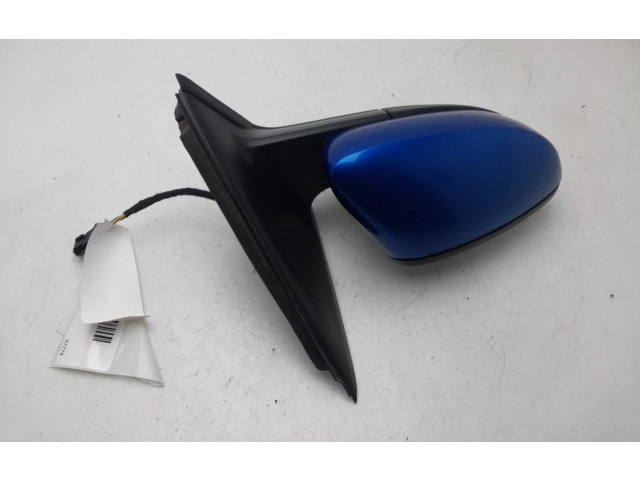 Зеркало электрическое Skoda Fabia Mk3 (NJ) 2015 - 2021 года