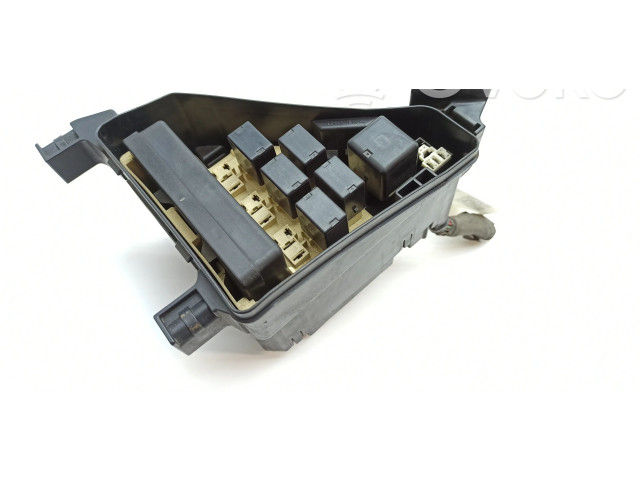 Блок предохранителей  3280YA1, 8921950020   Lexus LS 430    