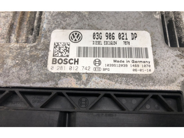 Блок управления двигателем Блок управления 03G906021DP   Volkswagen PASSAT B6