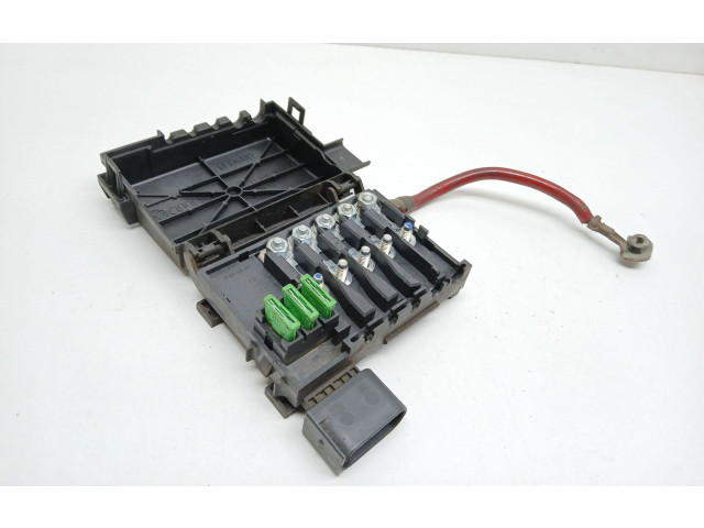 Блок предохранителей 1J0937550 Audi A3 S3 8L