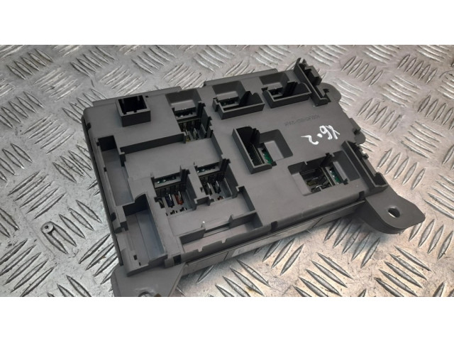 Pojistková skříňka B010105300 BMW X6 E71 2009