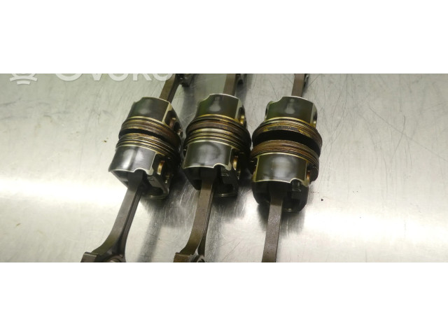 Píst 10HM Chevrolet Captiva 3.2