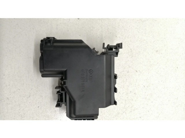 Другая деталь салона