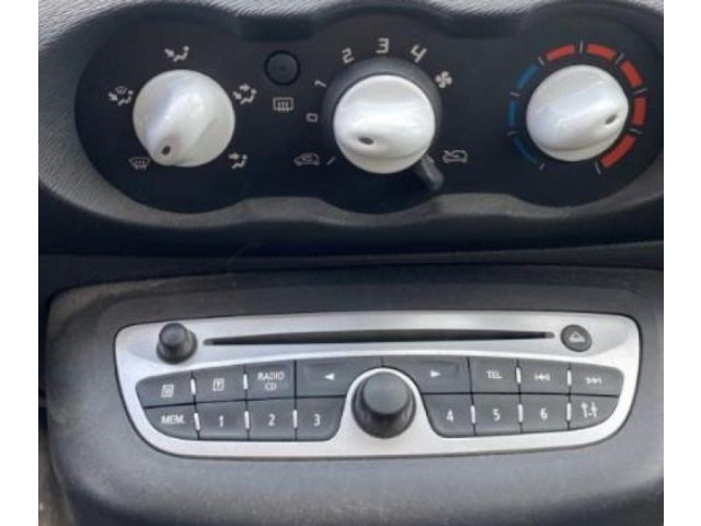 Панель приборов 8201196169   Renault Twingo II       