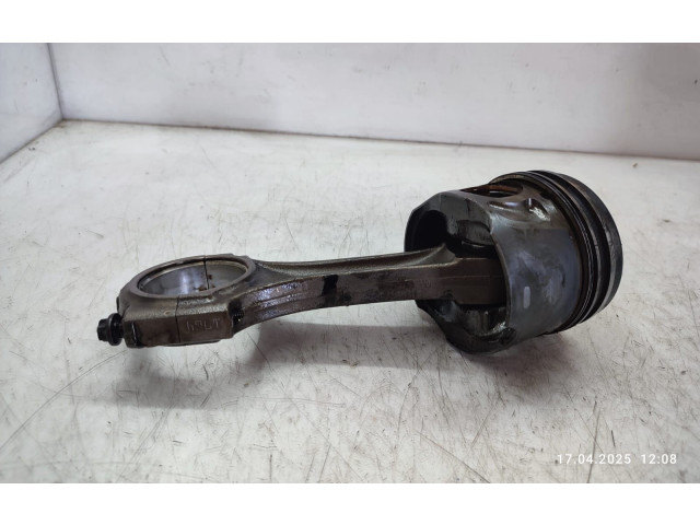  Поршень с шатуном 224DT   Land Rover Freelander 2 - LR2  