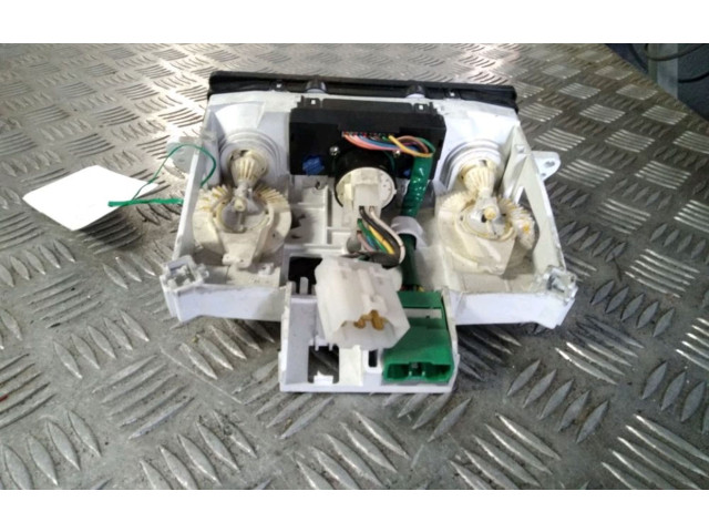 Блок управления климат-контролем    Subaru Impreza II