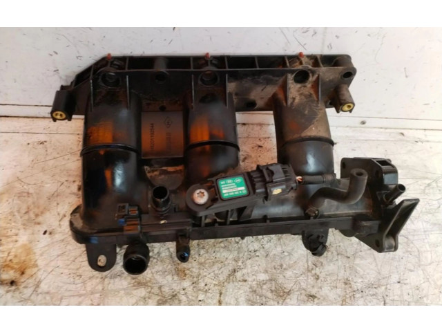 Vstřikovací lišta 140080105R Renault Sandero I