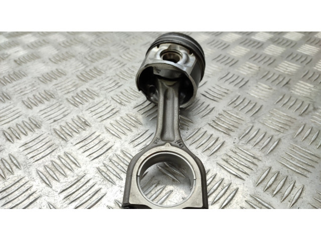 Поршень с шатуном Citroen Jumpy 1.6