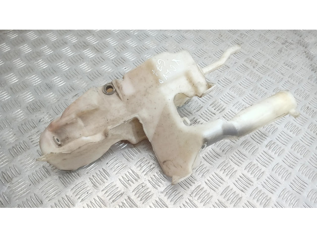 Бачок оконной жидкости    