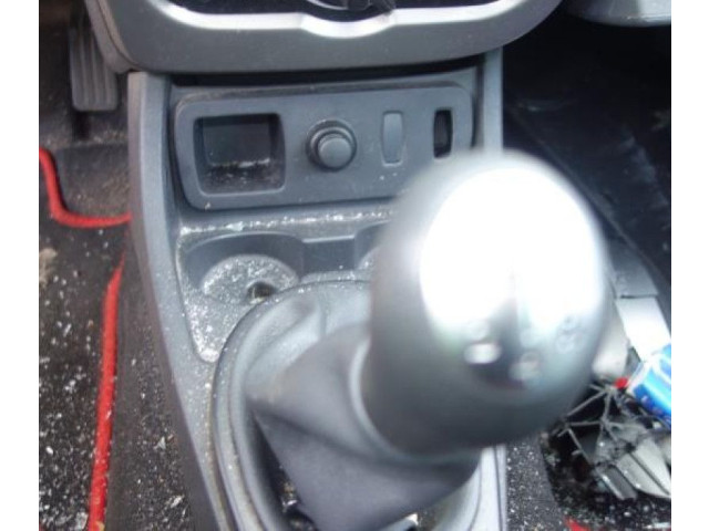 Блок управления климат-контролем    Dacia Duster