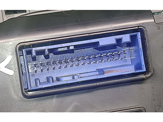 Панель приборов 42687899, 175507137   Buick Encore I       