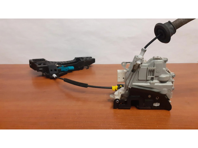 Передний замок