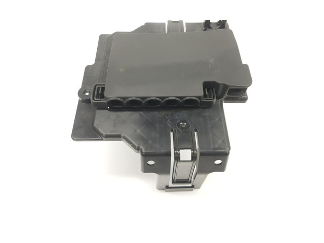 Pojistková skříňka 7LA937548 Volkswagen Transporter - Caravelle T6 2015