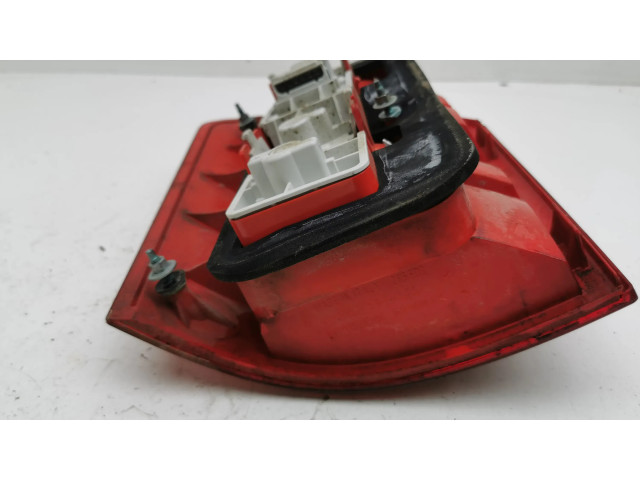 Задний фонарь правый 8Z0945096B Audi A2