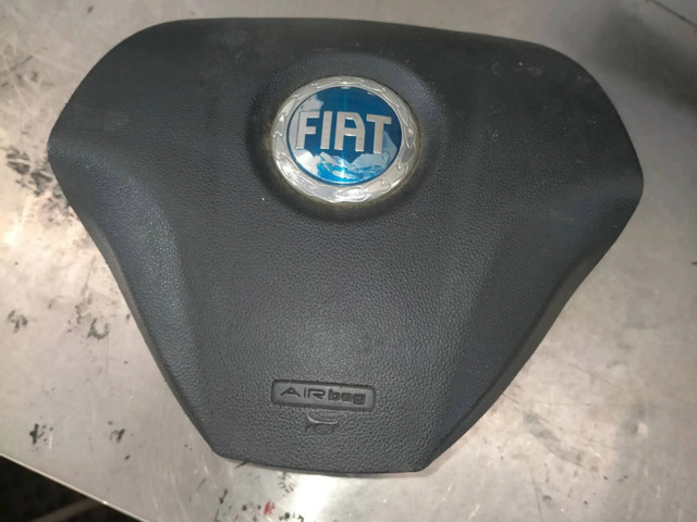 Подушка безопасности водителя 735410446 Fiat Grande Punto