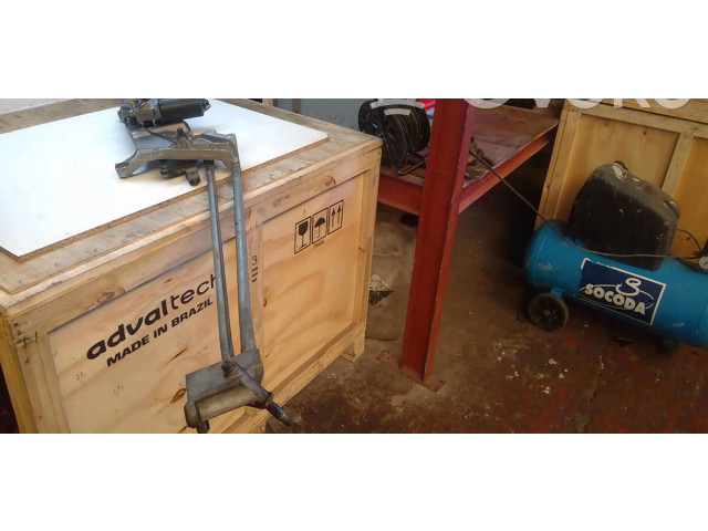 Моторчик дворников     Citroen C8