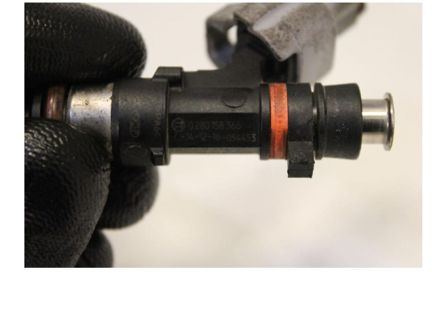 Форсунка 0280158366 Dacia Sandero H4B B4