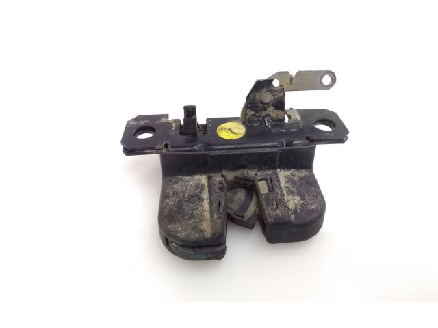 Zámek zadních dveří 2K0827506E Volkswagen Caddy 2007