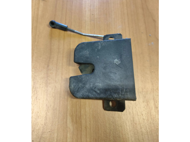 Zámek zadních dveří 2K0827505C, 2K0827505C Volkswagen Caddy 2006