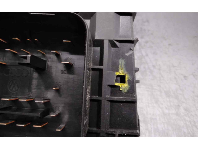 Модуль управления BSM 1K0937629C   Volkswagen Caddy    