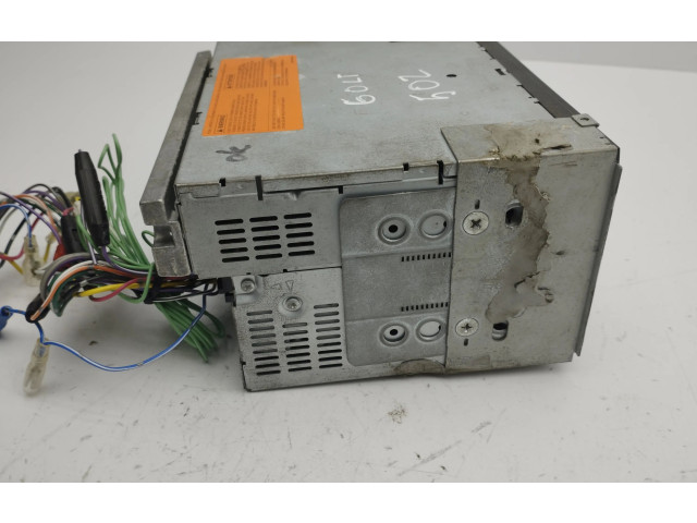 Дисплей    AVH3200BT   Volkswagen Golf IV