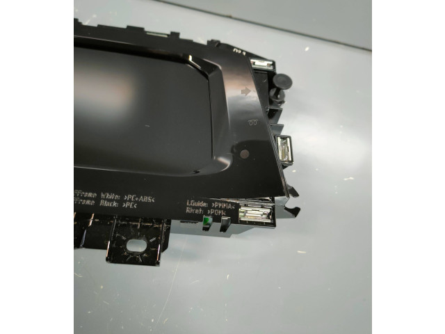 Панель приборов 5H0920310A   Volkswagen Golf VIII       