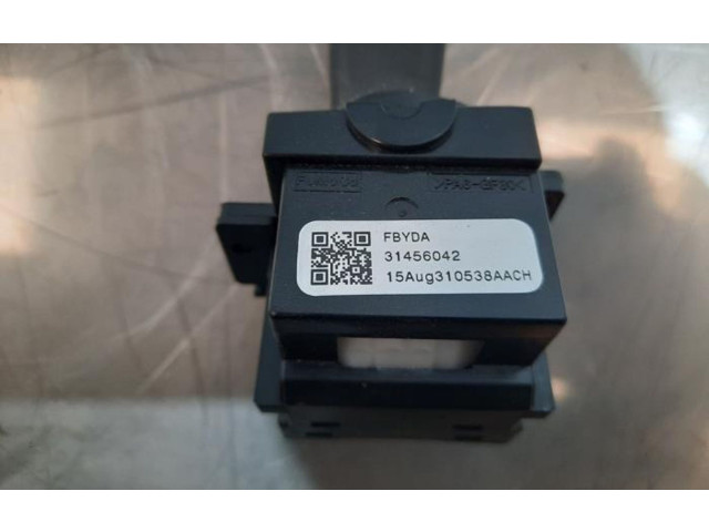 Ручка стеклоочистителей 31456042   Volvo V70