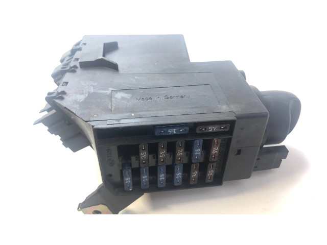 Pojistková skříňka 2105452004 Mercedes-Benz E W210 2002