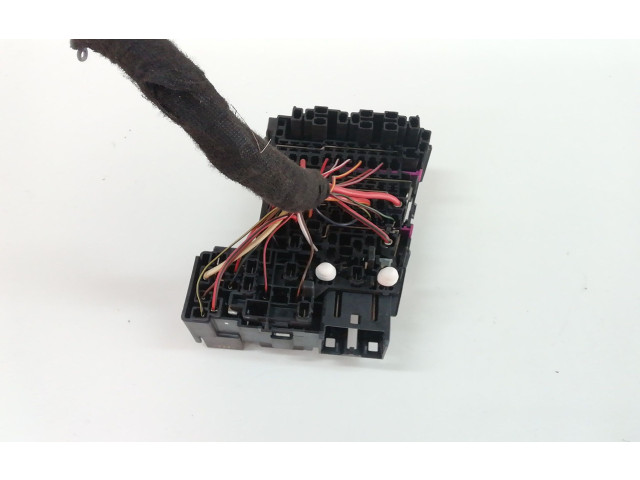 Pojistková skříňka 5Q0937615C, 5Q0937615C Volkswagen Tiguan 2018