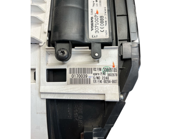 Přístrojová deska Volvo S40 2005 30710071, 30669185